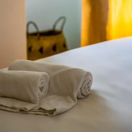 Charming W/ Pool & Balcony In By Lovelystay Appartement *
