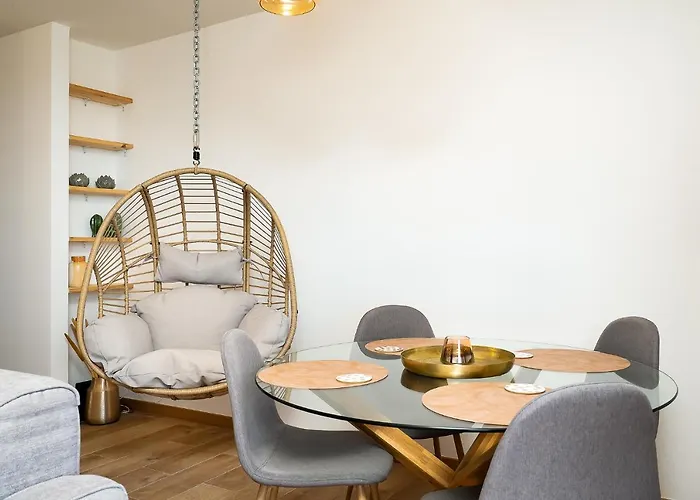 Appartamento Charming W/ Pool & Balcony In By Lovelystay Portimão