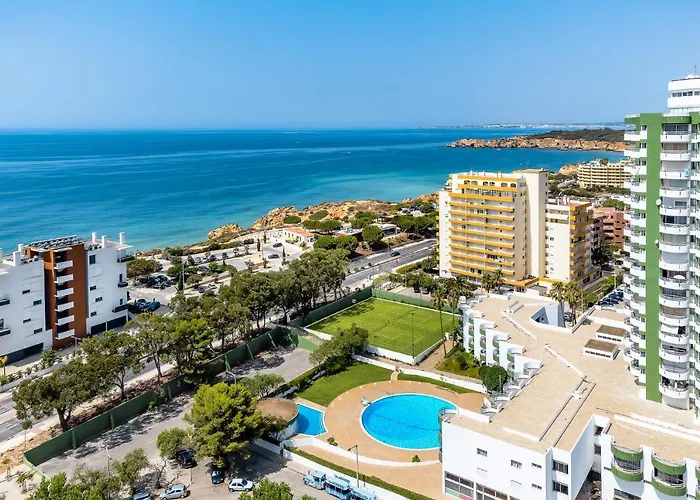 Charming W/ Pool & Balcony In By Lovelystay Appartamento Portimão