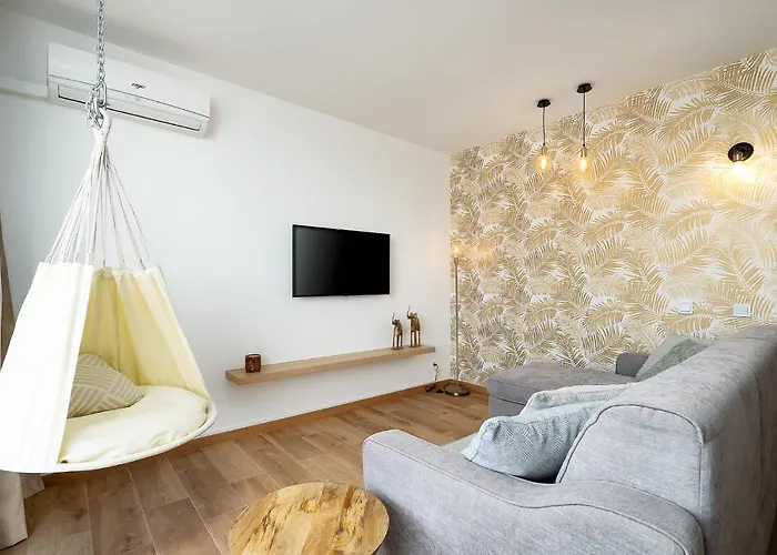 Charming W/ Pool & Balcony In By Lovelystay