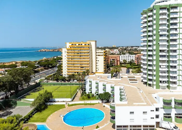 Charming W/ Pool & Balcony In By Lovelystay アパート *